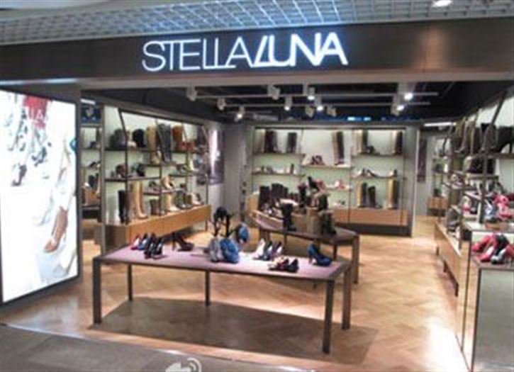 女鞋品牌StellaLuna入驻杭州大厦